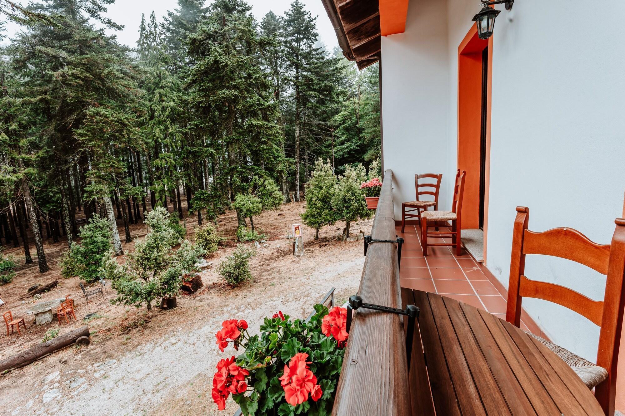 Vallicciola Nature Hotel Темпио Паузания Екстериор снимка