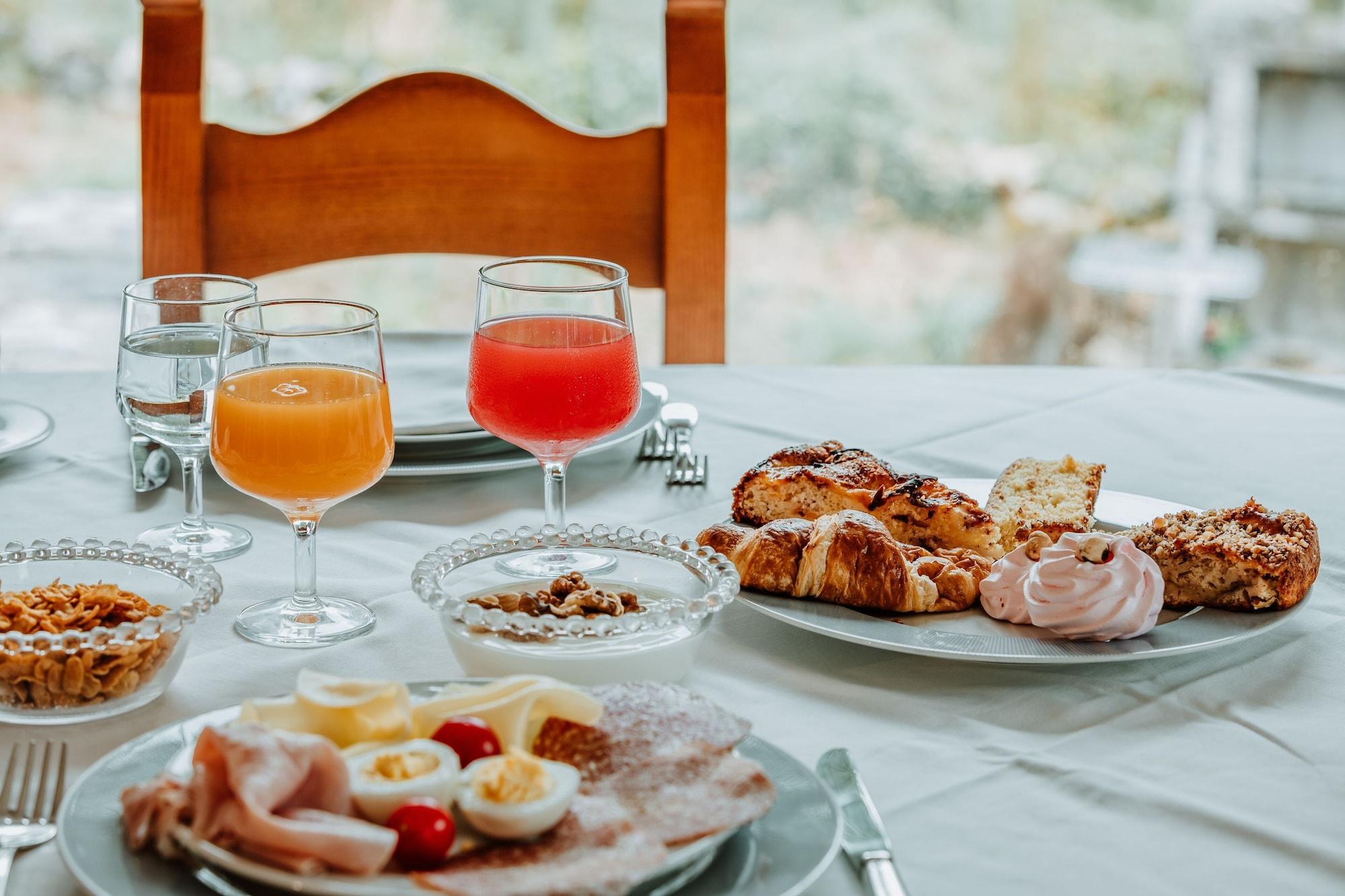 Vallicciola Nature Hotel Темпио Паузания Екстериор снимка